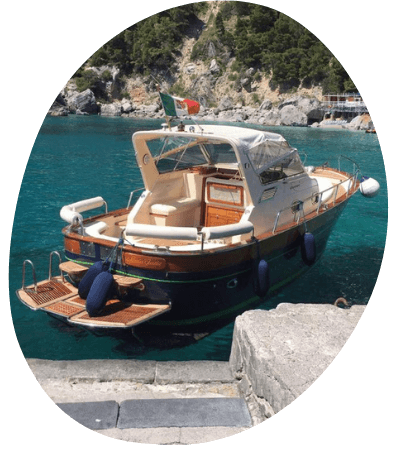 private water taxi is a gozzo Sorrentino